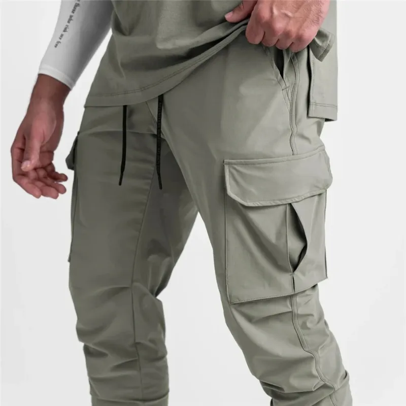 Men's Modern Jogger Cargo Pants with Large Pockets | Perfect for All Seasons
